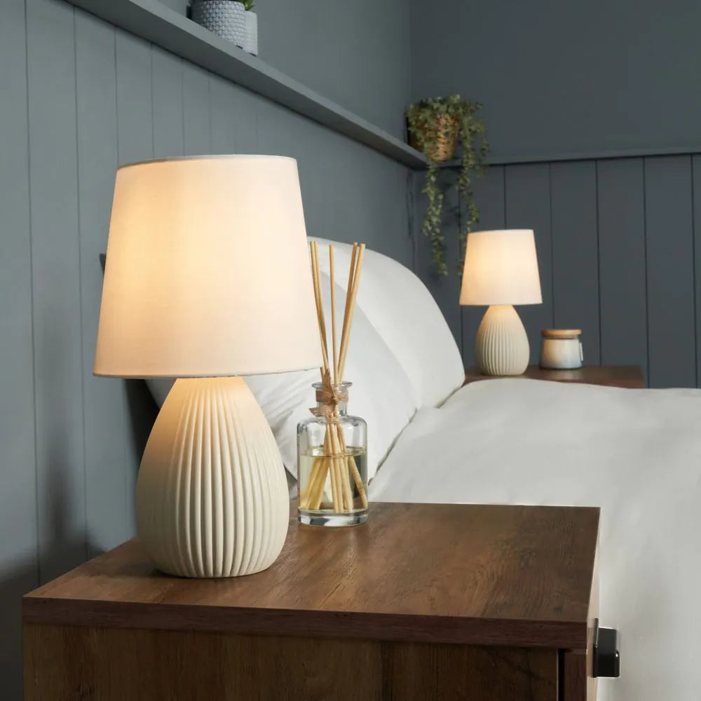 Freya Teardrop Ceramic Table Lamp | Cream